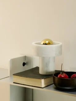 Stone Portable Bordlampe fra Tom Dixon