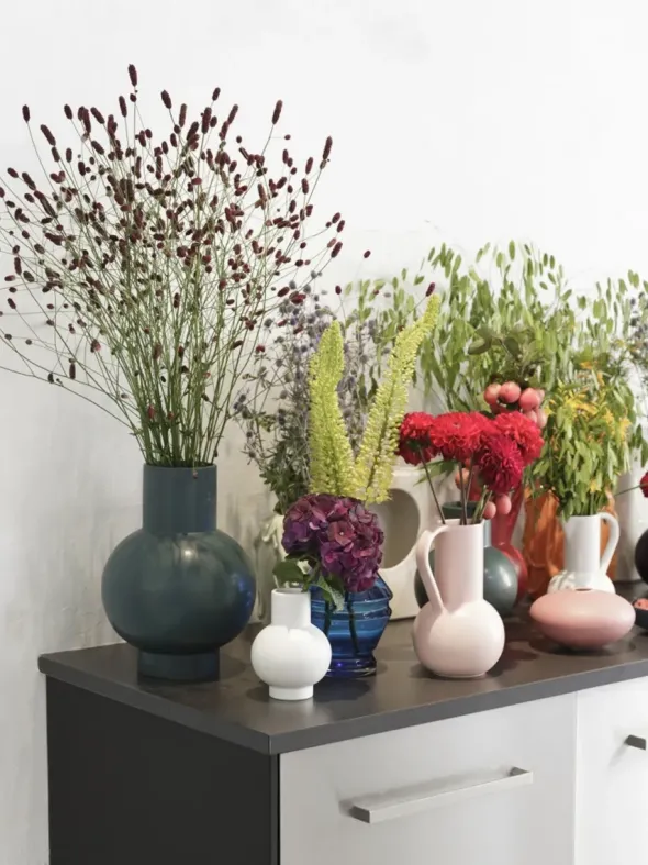 Strøm Vase, coral blush fra raawii