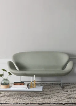 3321 Svanesofa af Arne Jacobsen