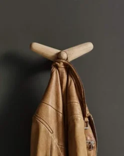 Tail Wing Hook fra Woud