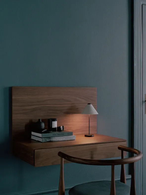 Tana Wall Mounted Desk, black stained oak fra New Works