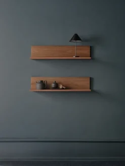 Tana Wall Shelf, walnut fra New Works