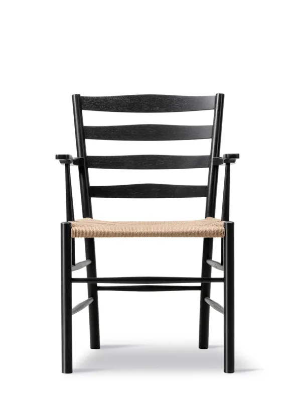 The Klint Armchair, sortlakeret eg fra Fredericia Furniture