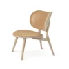 The Lounge Chair, mat lakeret eg med naturfarvet læder fra Mater