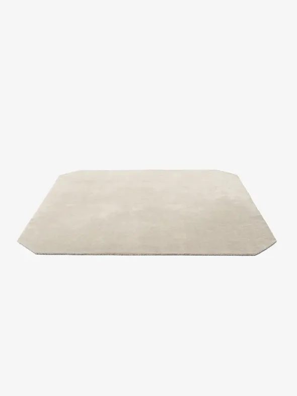 The Moor Rug AP6 240x240 fra &Tradition