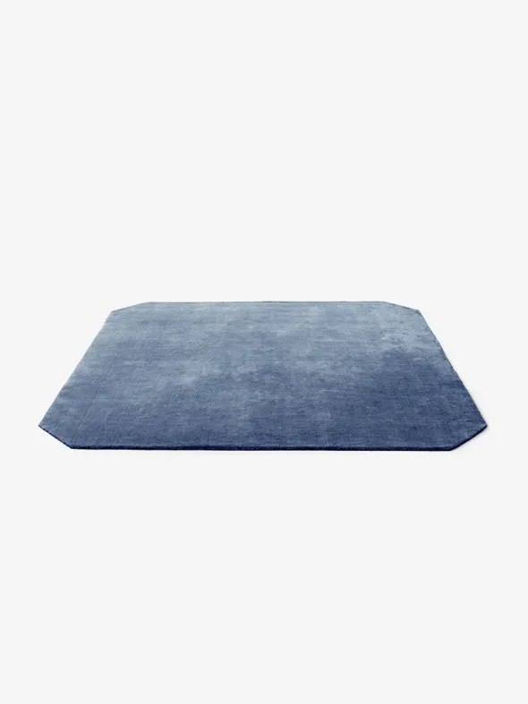 The Moor Rug AP6 240x240 fra &Tradition
