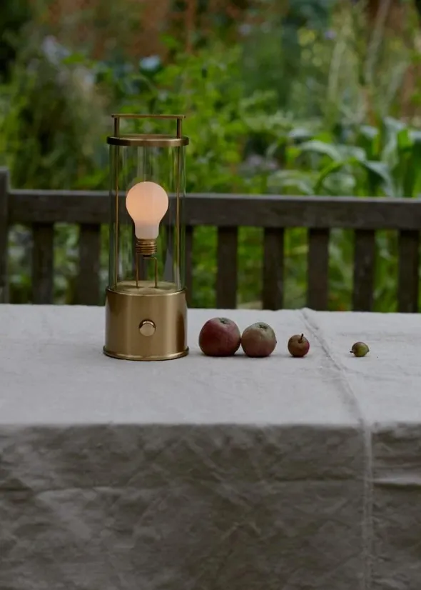 The Muse Portable Lampe, Solid Brass fra Tala