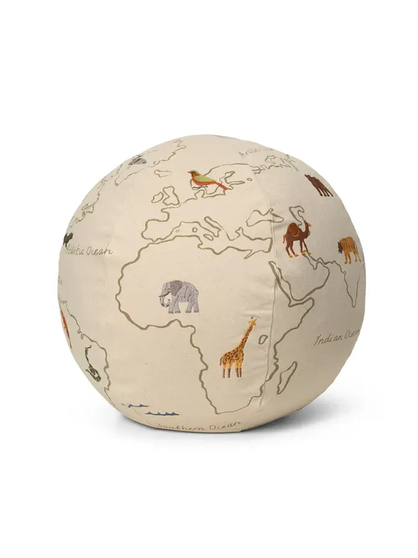 The World Pouf fra Ferm Living