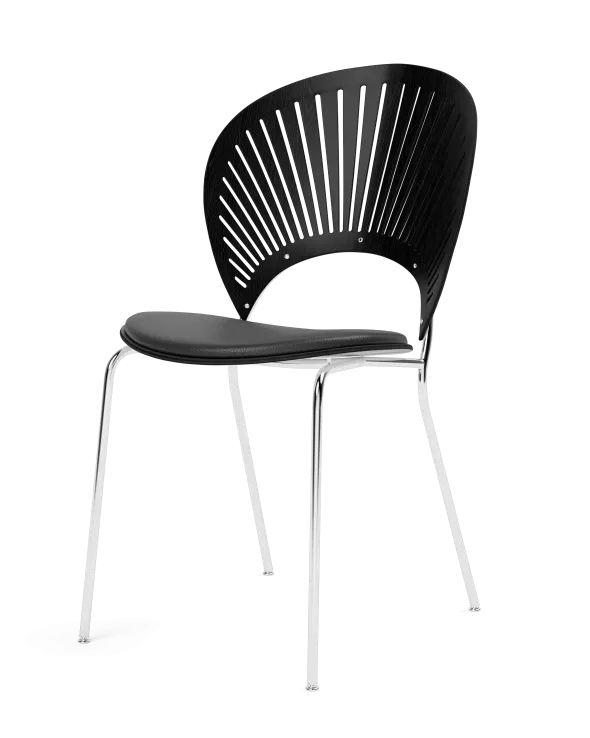 Trinidad stol m. sort læder på sæde fra Fredericia Furniture
