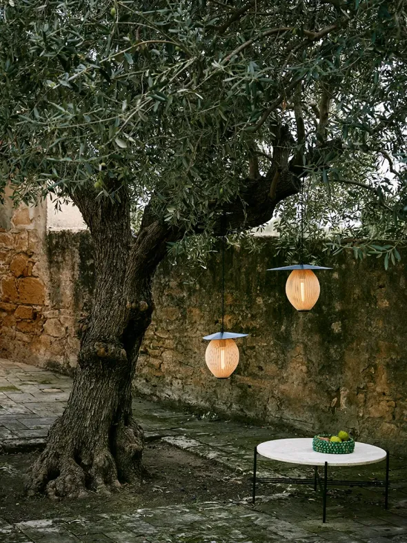 TS Outdoor Coffee Table fra GUBI