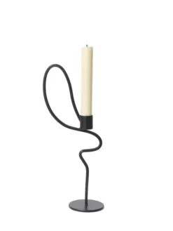 Valse Candleholder, high fra Ferm Living