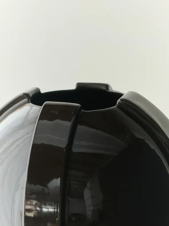 Vinci Vase 02, dark brown fra Louise Roe