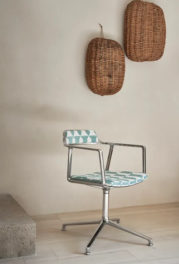 VIPP452 Swivel Chair, Lagrasse fra Vipp