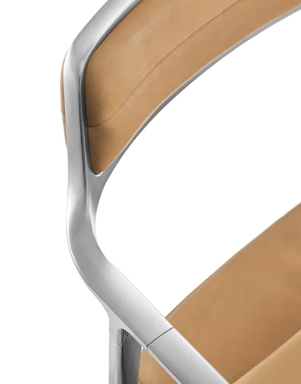 VIPP452 Swivel Chair m/hjul, camel læder fra Vipp