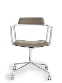 VIPP452 Swivel Chair m/hjul, dark sand fra Vipp
