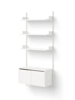 Wall Shelf Cabinet Low w. Doors fra New Works