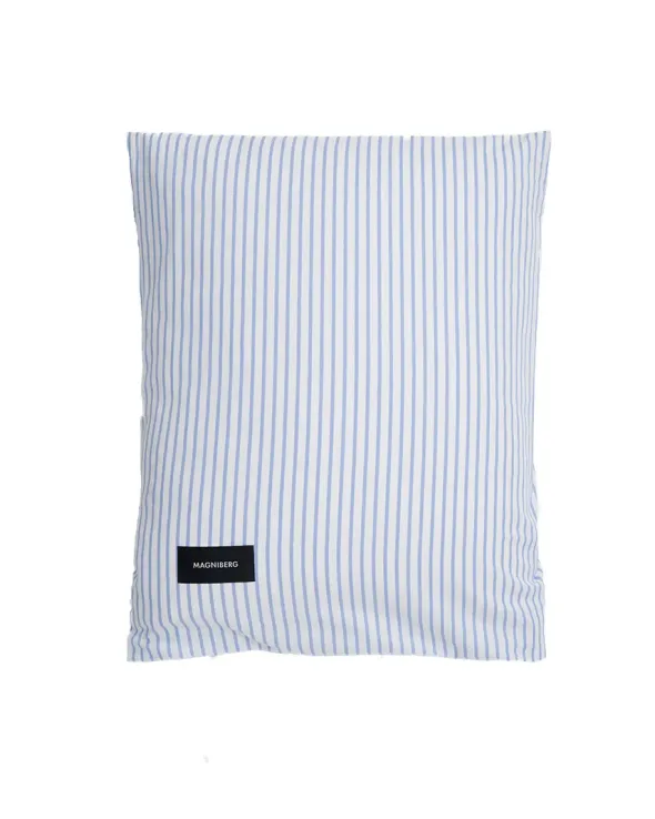 Wall Street Oxford Pillow Cover 60x63 cm fra Magniberg