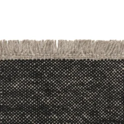 Yield Naturally Coloured Fringes tæppe, 0191 fra Kvadrat