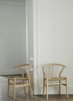 Y-stol CH24, Bøg olie af Hans J. Wegner