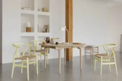 Y-stol CH24 Soft Hollyhock af Hans J. Wegner