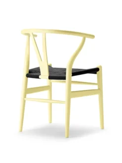 Y-stol CH24 Soft Hollyhock med sort flet af Hans J. Wegner